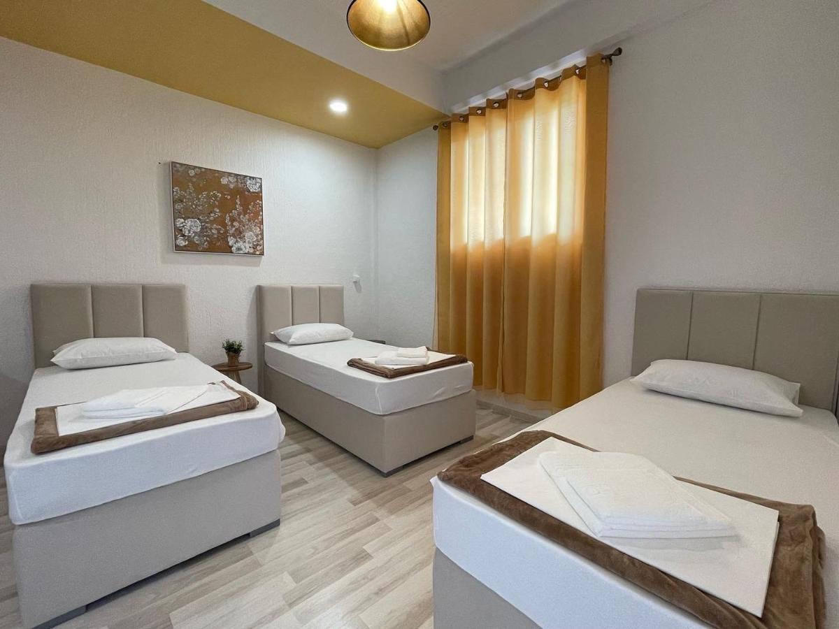 Hostel Izvor Podgorica Buitenkant foto