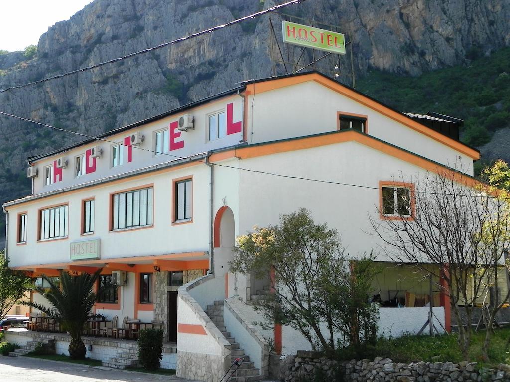 Hostel Izvor Podgorica Buitenkant foto